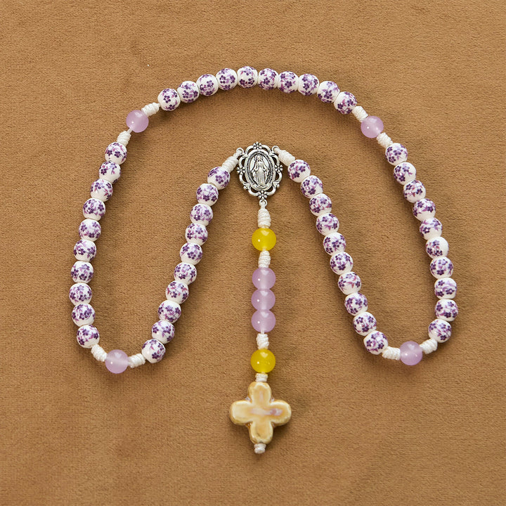 Christianartworkshop Wundertätige Medaille und Kreuz aus 8 mm Blumen-Keramikperlen, handgefertigter Rosenkranz für heilige Gebete