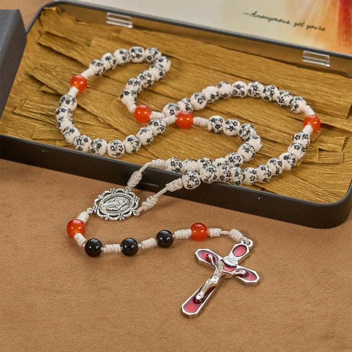 Christianartworkshop Wundertätige Medaille und Kruzifix aus 8 mm Blumen-Keramikperlen, handgefertigter Rosenkranz – Rosenkranz zum göttlichen Schutz