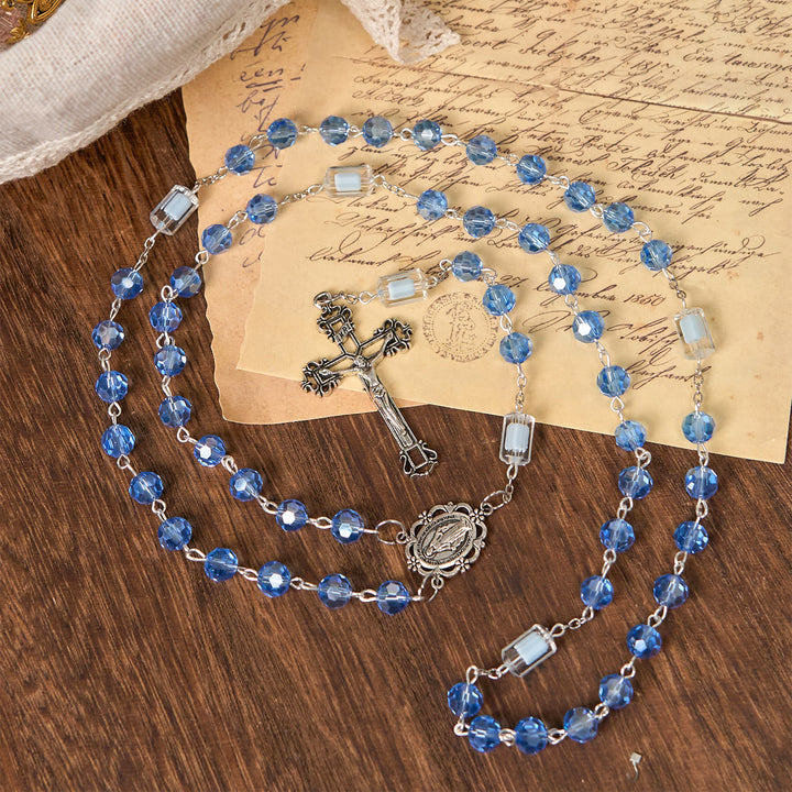 Christianartworkshop Handgefertigtes Kruzifix, blauer Kristall und Glas, Unsere Liebe Frau, Perlen, Göttliche Gnade, Rosenkranz