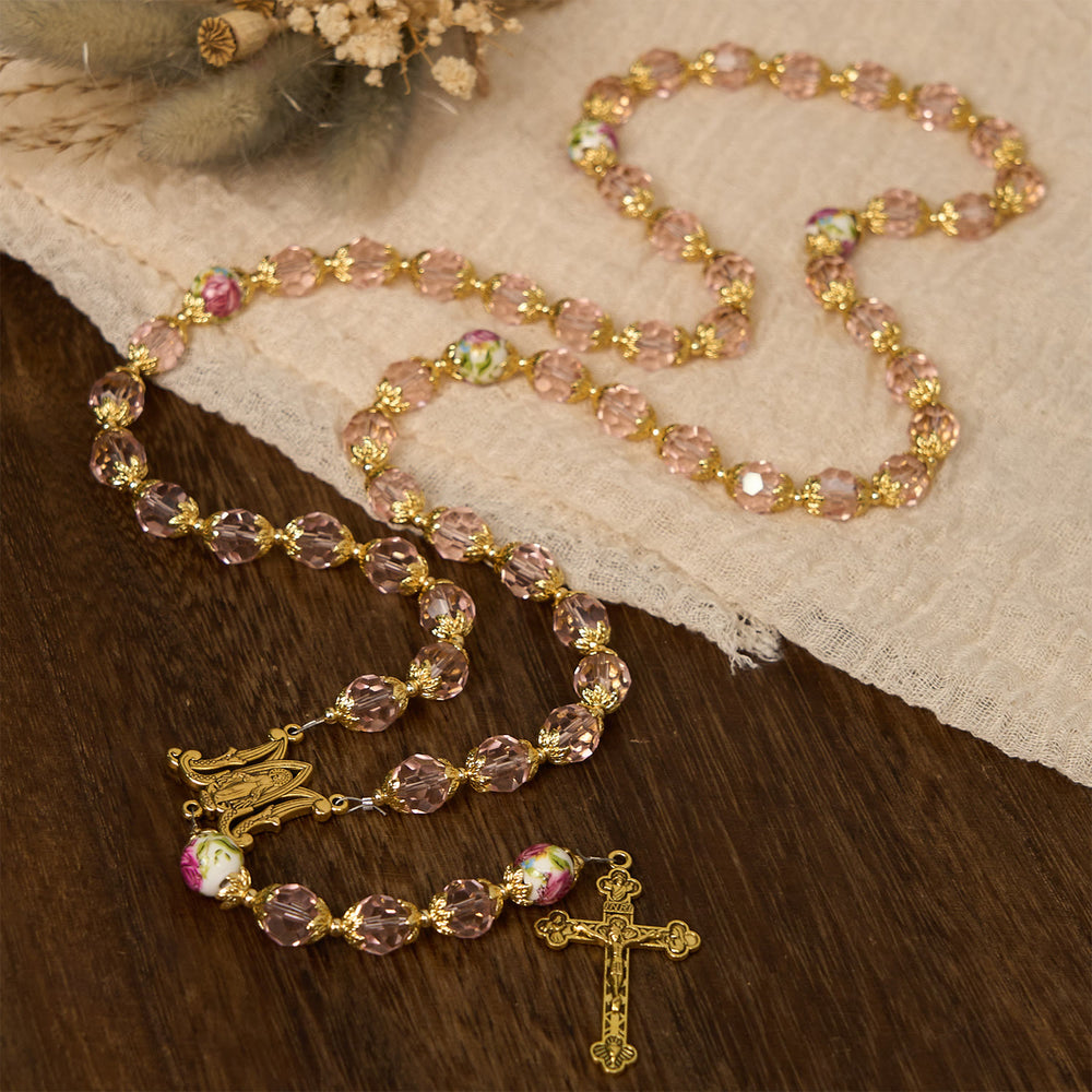 Christianartworkshop Rosa Kristallperlen mit goldener Legierungskette, Kruzifix und Gebetsrosenkranz der Jungfrau Maria - image 1