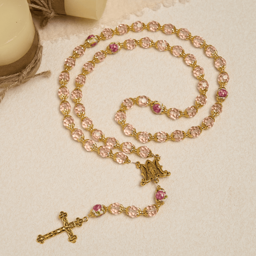 Christianartworkshop Rosa Kristallperlen mit goldener Legierungskette, Kruzifix und Gebetsrosenkranz der Jungfrau Maria