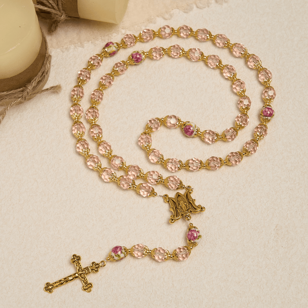 Christianartworkshop Rosa Kristallperlen mit goldener Legierungskette, Kruzifix und Gebetsrosenkranz der Jungfrau Maria - image 3