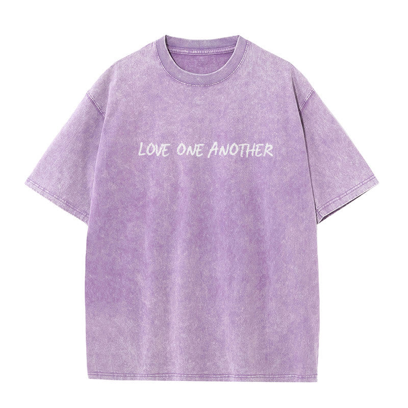 Christianartworkshop Unisex-T-Shirt mit Aufschrift „Love One Another“, gewaschen - image 16
