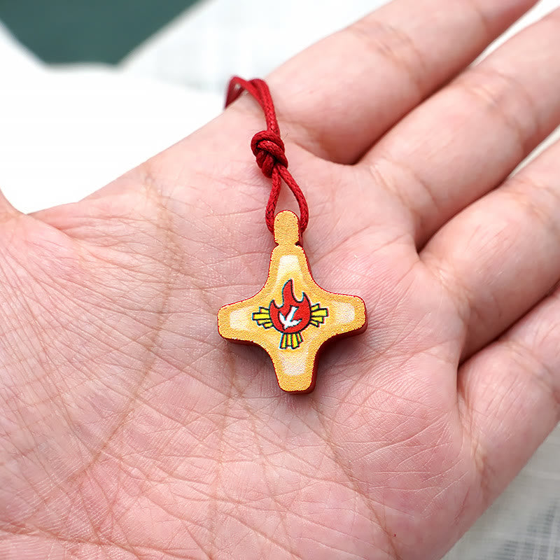 Christianartworkshop Holzanhänger mit Kreuz des Heiligen Geistes und rot emaillierter Medaillen-Halskette - image 2