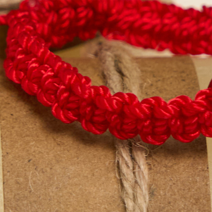 Christianartworkshop 3-farbiges handgewebtes Schnurarmband mit Unserer Lieben Frau von Guadalupe