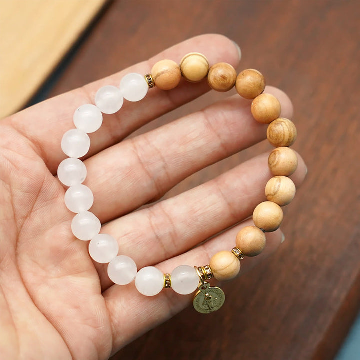 Christianartworkshop Rote Achat- und weiße Chalcedonperlen mit Armbändern mit Anhänger Unserer Lieben Frau: Ein Zeichen der Hingabe - image 8