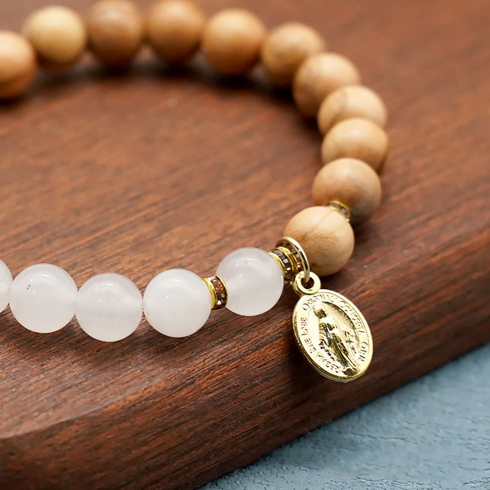 Christianartworkshop Rote Achat- und weiße Chalcedonperlen mit Armbändern mit Anhänger Unserer Lieben Frau: Ein Zeichen der Hingabe - image 6