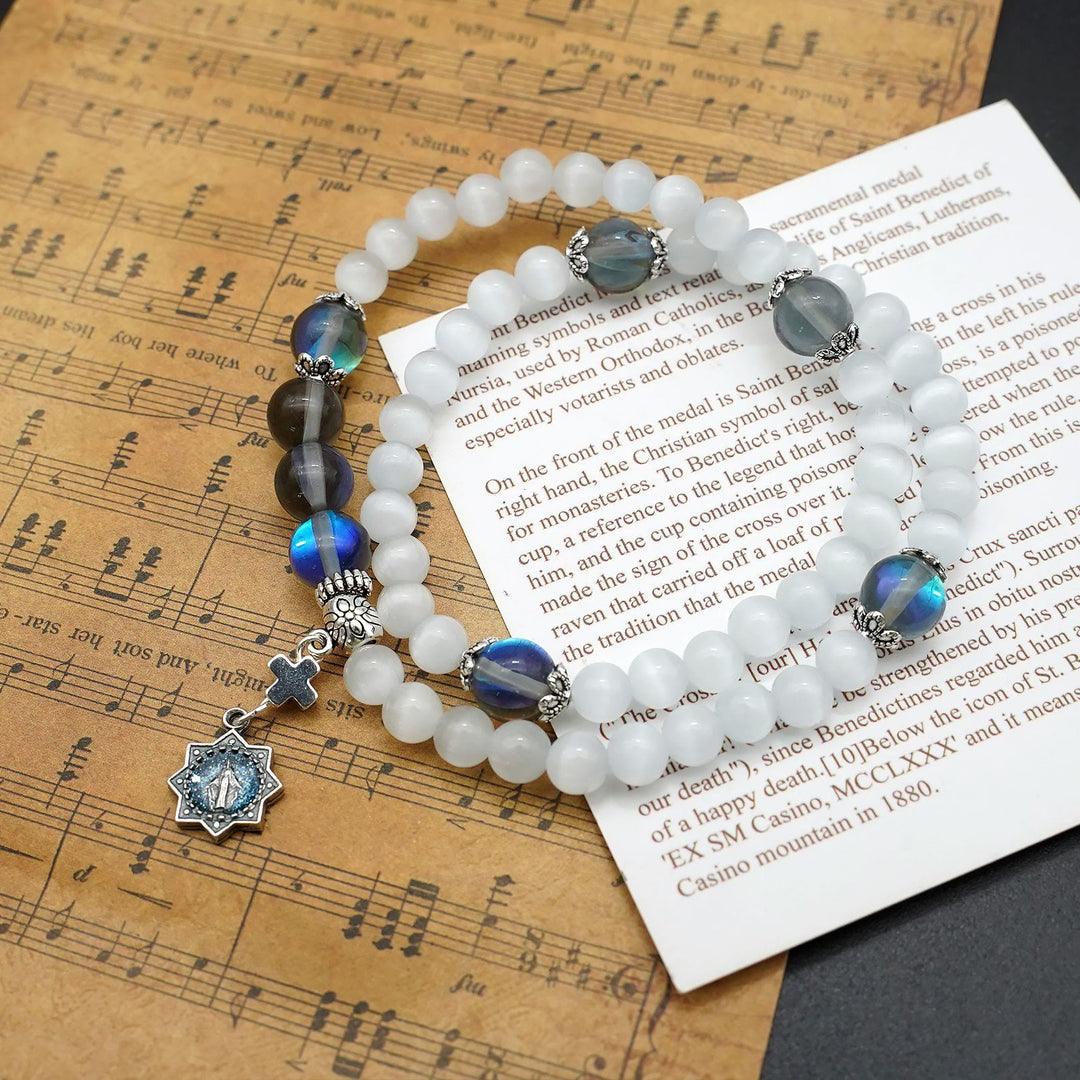 Minimalistisches, verstellbares Armband von Christianartworkshop mit mehrfarbigen Katzenaugensteinen und Wundermedaille - Grau - image 0