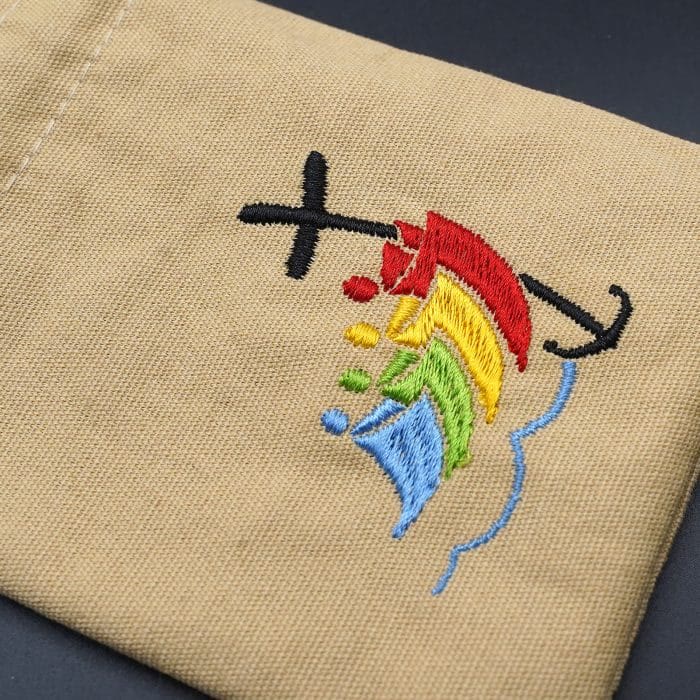 Christianartworkshop Jubilee Pilgrim Schmuckbeutel aus Baumwolle, Aufbewahrungstasche mit bunter Segelboot- und Kreuzstickerei: Göttlicher Schutz - image 3