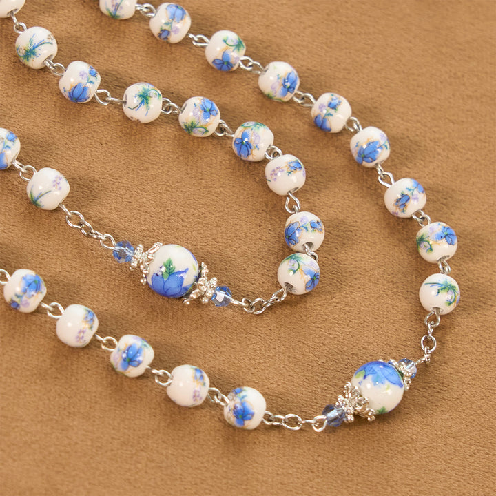 Christianartworkshop GEBETSVOLLER GLAUBE: Handgefertigter Rosenkranz mit Maiglöckchen-Perlen - image 11