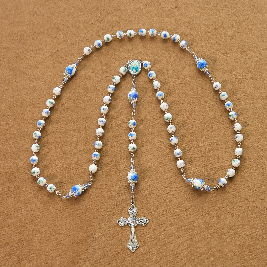 Christianartworkshop GEBETSVOLLER GLAUBE: Handgefertigter Rosenkranz mit Maiglöckchen-Perlen - image 5