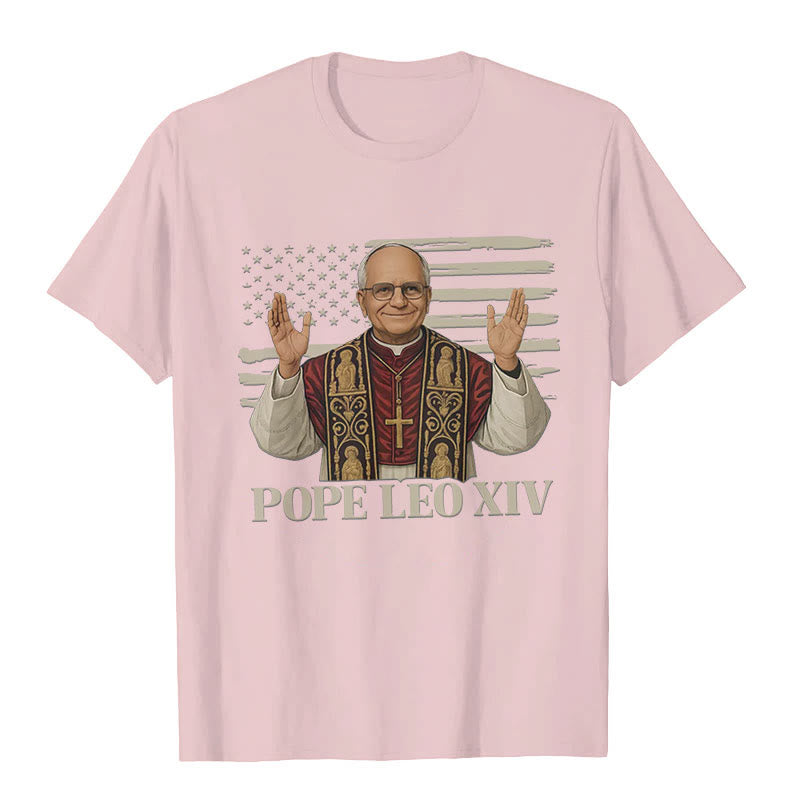 Christianartworkshop Papst Leo XIV. mit patriotischem Flair Unisex T-Shirt