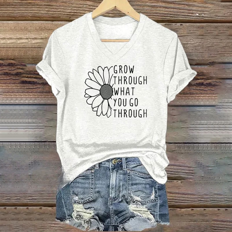 Christianartworkshop Damen-T-Shirt mit V-Ausschnitt und „Grow Through What You Go Through“-Aufdruck
