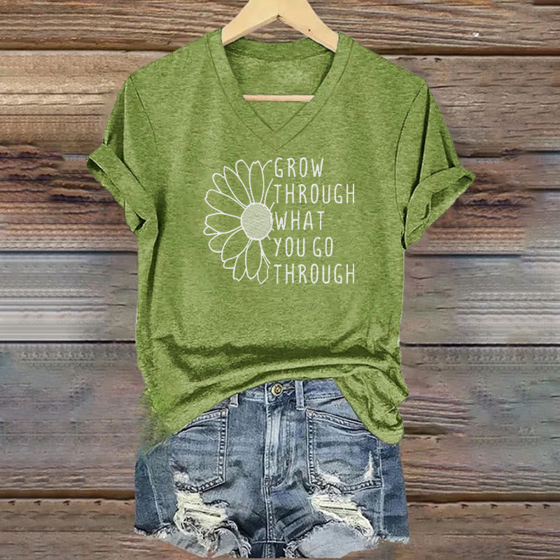 Christianartworkshop Damen-T-Shirt mit V-Ausschnitt und „Grow Through What You Go Through“-Aufdruck