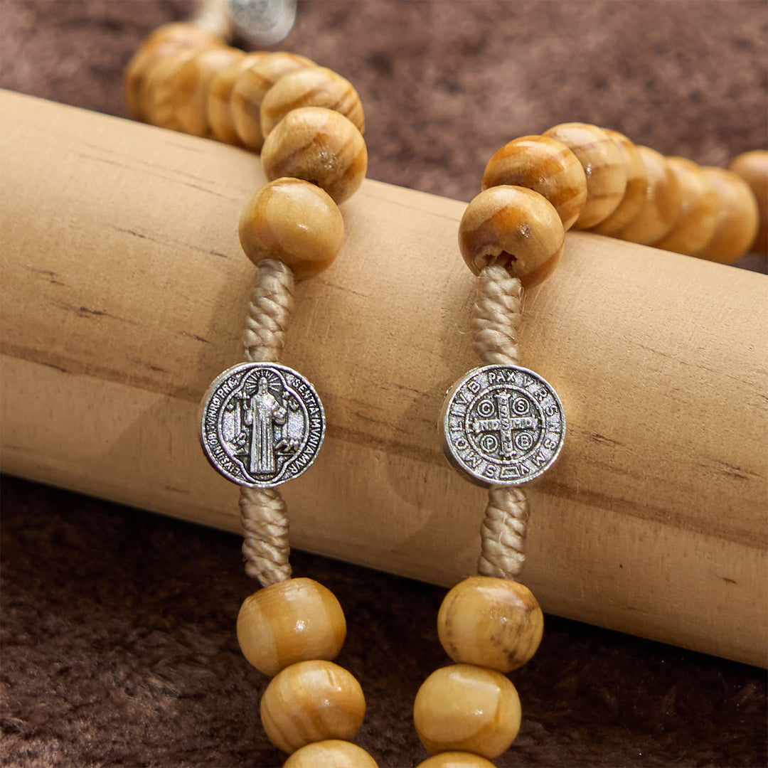 Christianartworkshop Rosenkranz mit St. Benedikt und Kruzifix aus runden 8-mm-Perlen aus Olivenholz: Gesegnete Hingabe in jeder Perle - image 8
