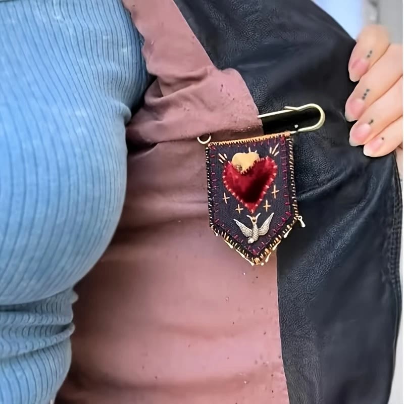 Christianartworkshop Handbestickte Taschenbrosche „Hoffnung und Schutz“ - image 3