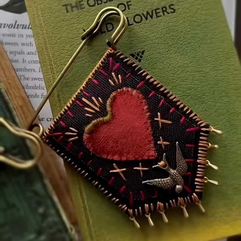 Christianartworkshop Handbestickte Taschenbrosche „Hoffnung und Schutz“ - image 1