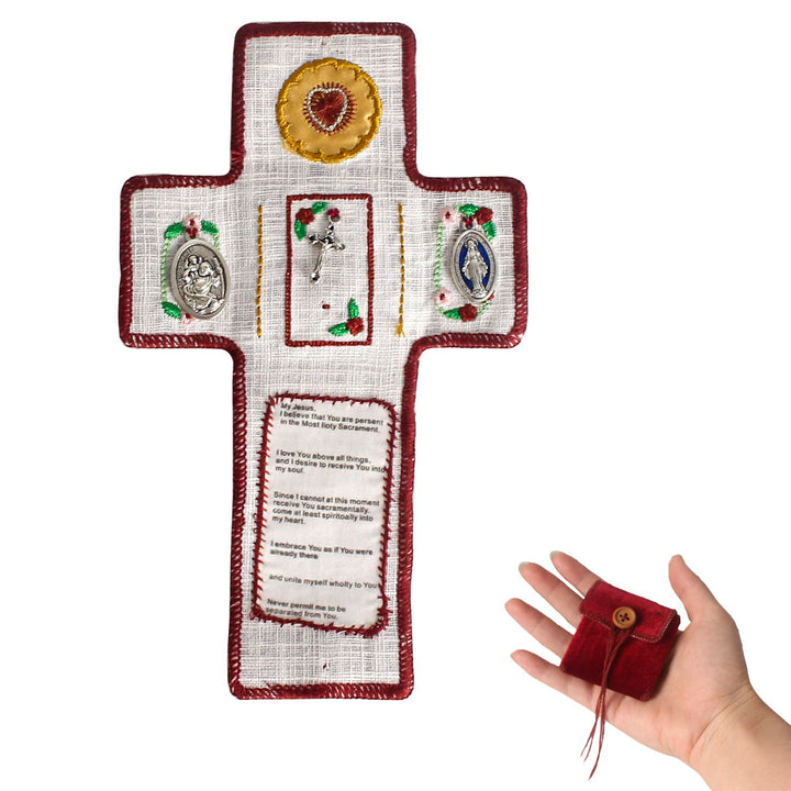 Christianartworkshop Handgefertigter Taschenschrein im klassischen Stil mit einem Kreuz im Inneren