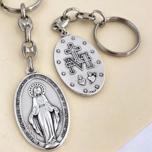 Christianartworkshop Klassischer handgeschnitzter Schlüsselanhänger mit der Wundertätigen Medaille von Maria: Anmutiges Zeichen des hingebungsvollen Glaubens - Spanisch - image 4