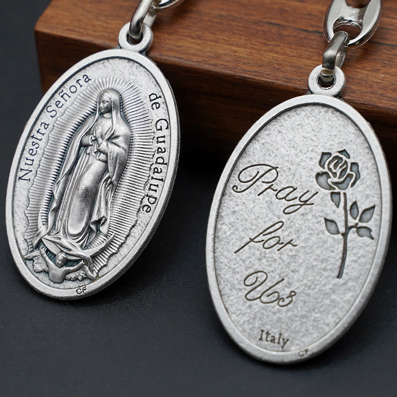 Christianartworkshop Exquisites Relief – Geformte Medaille „Unsere Liebe Frau von Guadalupe“ mit kastilischer Rose als Schlüsselanhänger - image 2