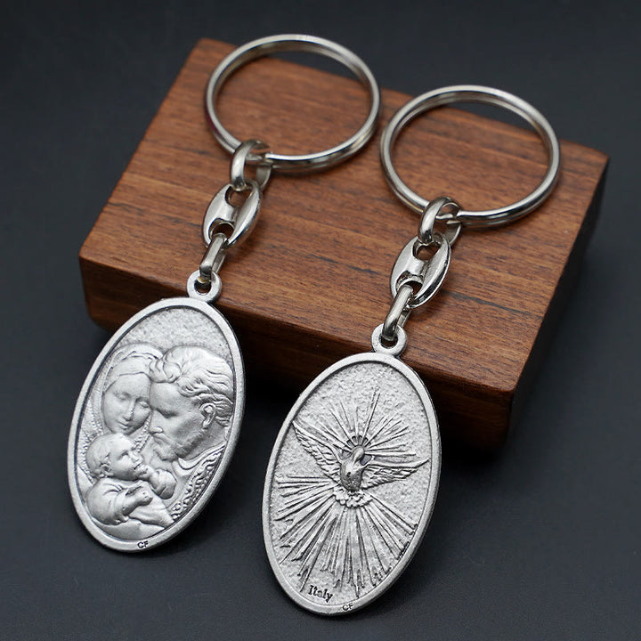 Christianartworkshop Schlüsselanhänger mit Anhänger „Heilige Familie und Heiliger Geist“ im Retro-Stil: Strahlendes Symbol der familiären Einheit - Heilige Familie und Heiliger Geist - image 0