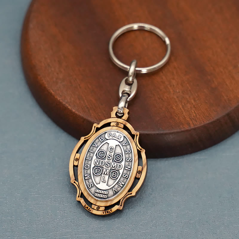 Christianartworkshop Schlüsselanhänger mit St. Benedikt-Medaille aus Holz: Zeitgenössisches Abzeichen der spirituellen Verteidigung - Der heilige Benedikt - image 0