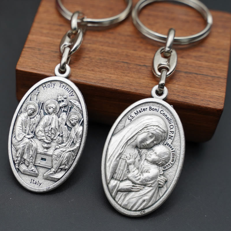 Christianartworkshop Eleganter Schlüsselanhänger aus oxidierter Legierung mit der Heiligen Dreifaltigkeit und der Mutter des Guten Rates: Ein Symbol der göttlichen Liebe - Heilige Dreifaltigkeit & Mutter des Guten Rates - image 1