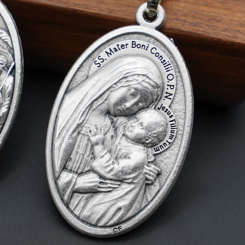 Christianartworkshop Eleganter Schlüsselanhänger aus oxidierter Legierung mit der Heiligen Dreifaltigkeit und der Mutter des Guten Rates: Ein Symbol der göttlichen Liebe - image 3
