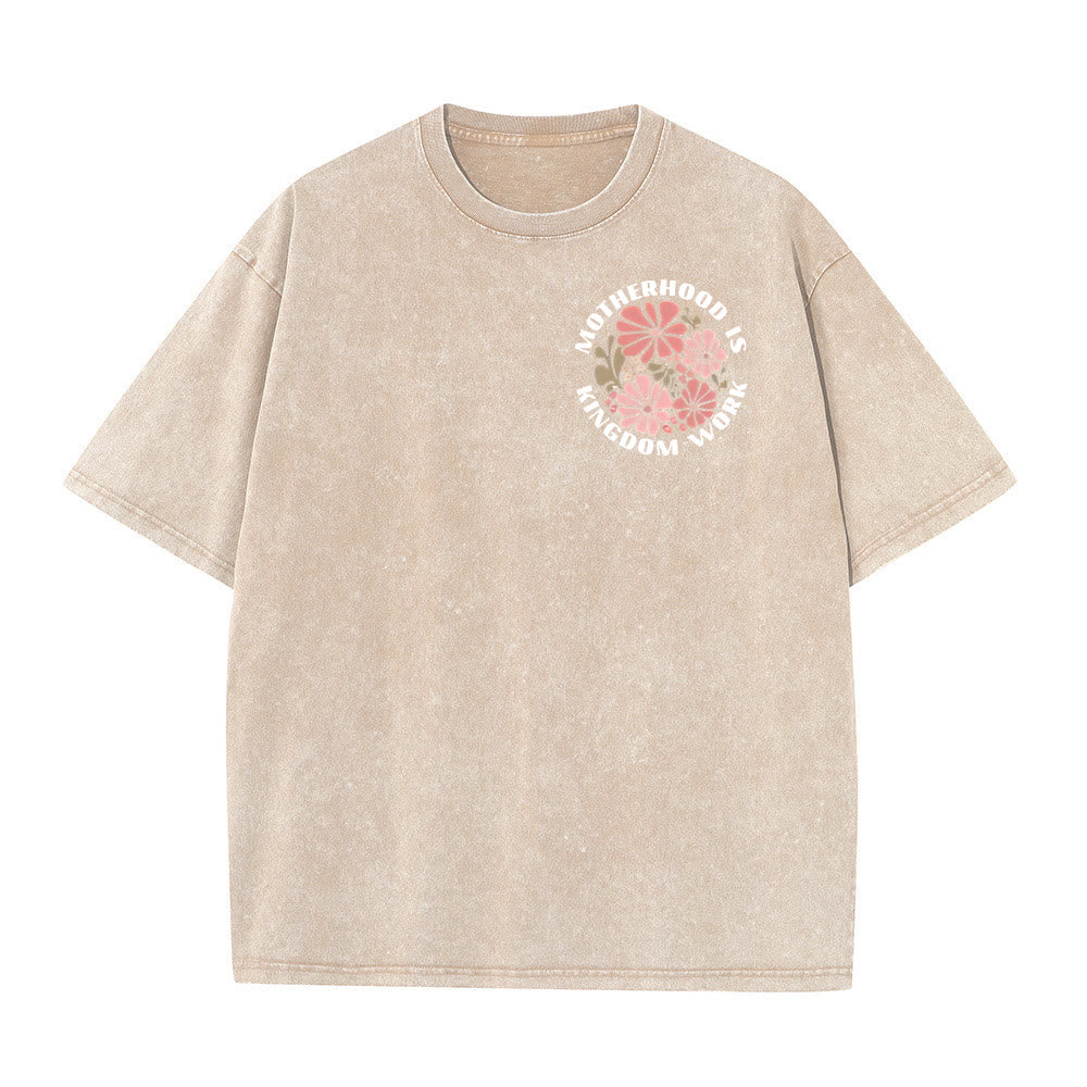 Christianartworkshop Unisex-T-Shirt mit Aufschrift „Motherhood Is Kingdom Work“, gewaschen - image 2