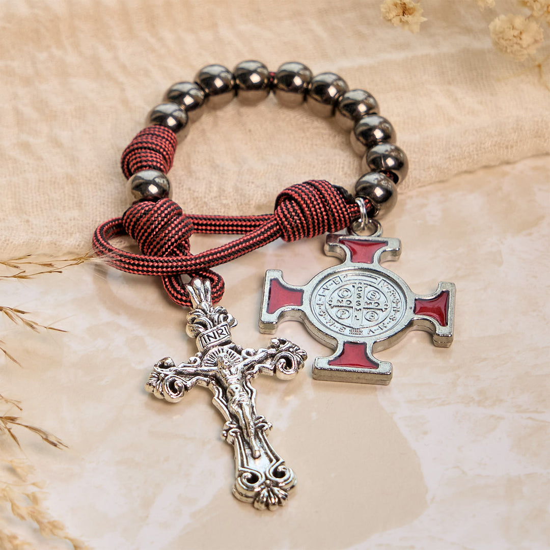 Christianartworkshop Tragbarer Paracord-Taschenrosenkranz für jeden Ort mit Kruzifix und Hl. Benedikt: Glaube für jeden Ort - image 1