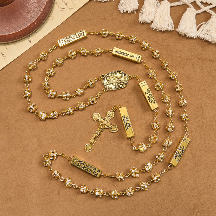 Christianartworkshop Rosenkranz „Unsere Liebe Frau von Fátima“ und Kruzifix aus 8 mm runden goldenen Metall-Edelsteinen, Legierungskette - image 8