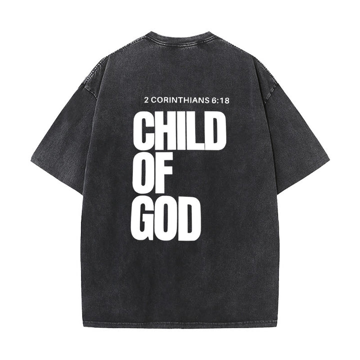 Christianartworkshop Minimalistisches Child of God Unisex Washed T-Shirt: Mutiger Glaube an sauberes Design - Schwarz - 5XL - image 0
