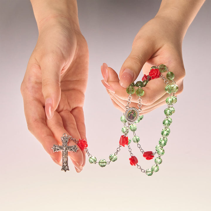 Christianartworkshop Handgefertigte Blumenkristallperlen und Kruzifix mit Rosenkranz-Medaille der Jungfrau Maria: Blüte der Gnade und Eleganz - image 8