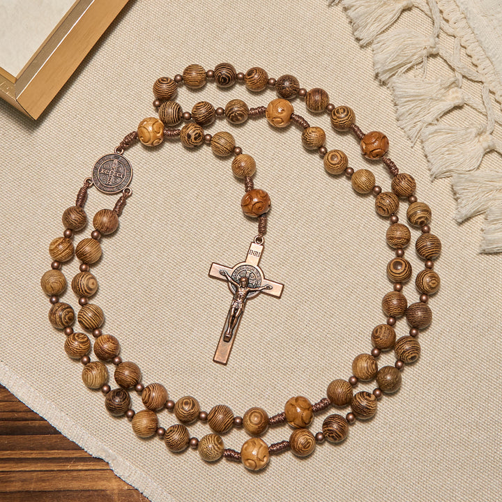 Christianartworkshop Göttlicher Rosenkranz aus Olivenholz, geschmückt mit der Medaille und dem Kruzifix des Heiligen Benedikt: Heilige Hingabe - image 5