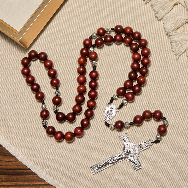 Christianartworkshop Rosenkranz aus rotem Holz und Rosenperlen mit Wundertätiger Medaille: Umarme göttliche Gnade und Schutz - image 3
