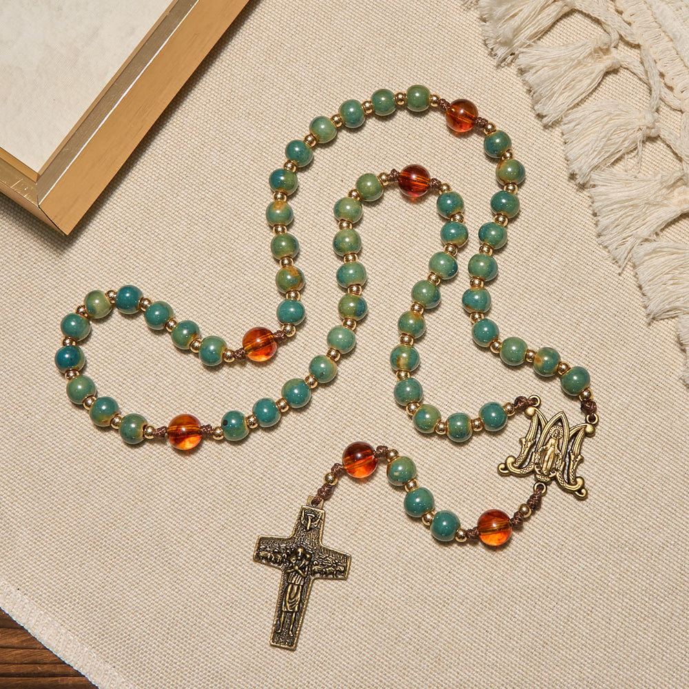 Christianartworkshop Handgefertigter Rosenkranz aus grüner Keramik mit Wundertätiger Medaille und Bernsteinperlen: Fühlen Sie anmutigen Glauben - image 2