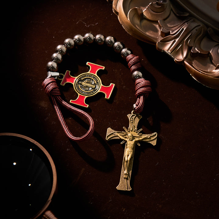 Christianartworkshop Schicker tragbarer Taschenrosenkranz mit goldener St. Benedikt-Medaille und Kruzifix: Tragen Sie göttlichen Schutz überallhin mit sich - image 3
