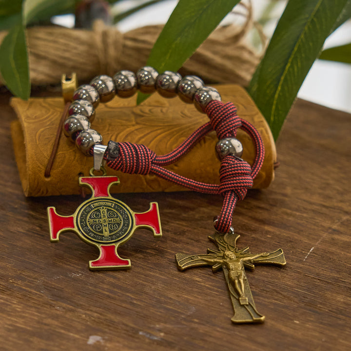 Christianartworkshop Schicker tragbarer Taschenrosenkranz mit goldener St. Benedikt-Medaille und Kruzifix: Tragen Sie göttlichen Schutz überallhin mit sich - image 8