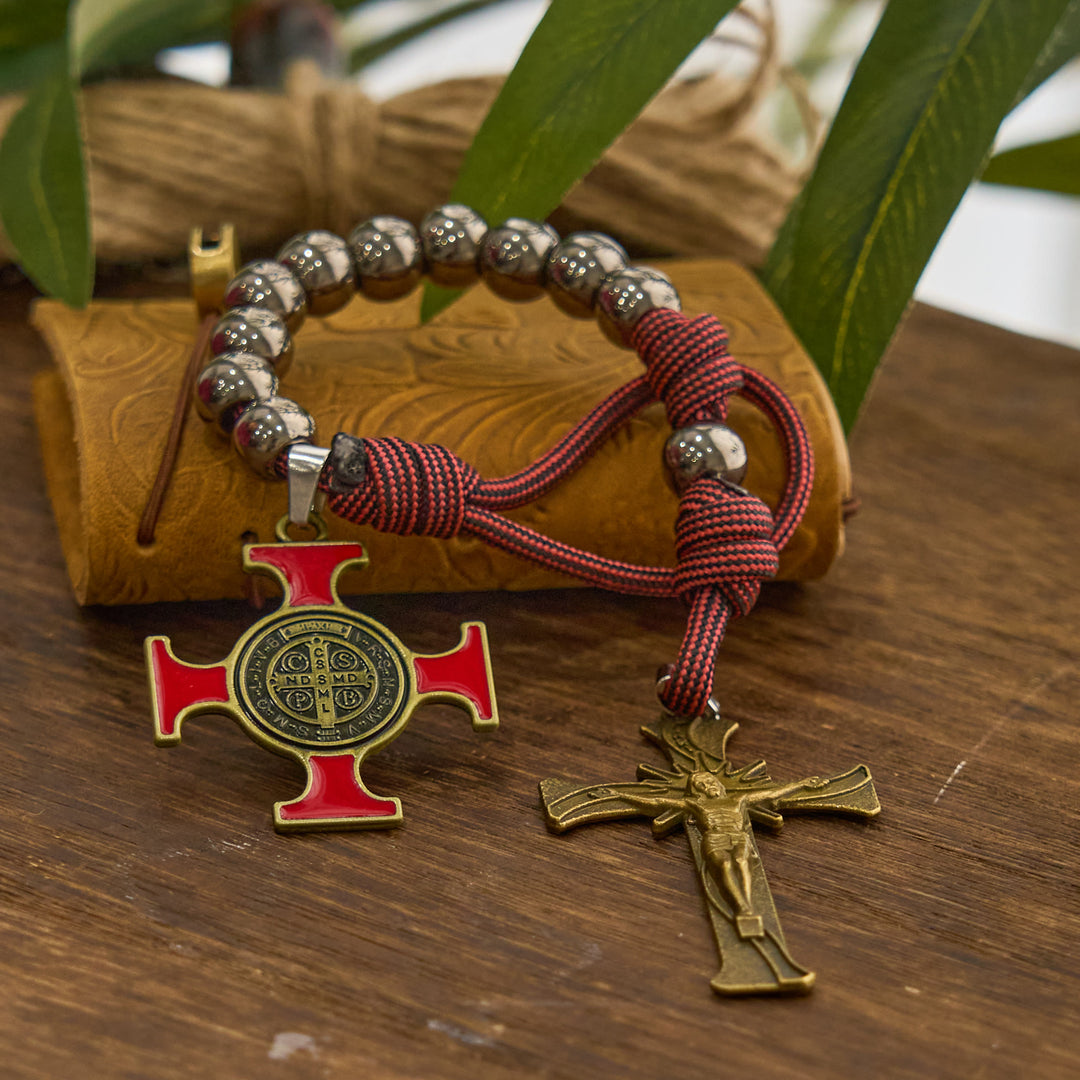 Christianartworkshop Schicker tragbarer Taschenrosenkranz mit goldener St. Benedikt-Medaille und Kruzifix: Tragen Sie göttlichen Schutz überallhin mit sich - image 8
