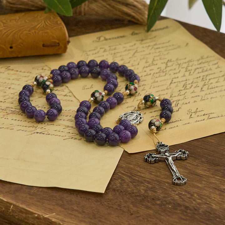 Christianartworkshop Rosenkranz aus violettem Achat und Cloisonné-Perlen mit Medaille und Kruzifix der Jungfrau Maria: Fühlen Sie anmutige Hingabe - image 5