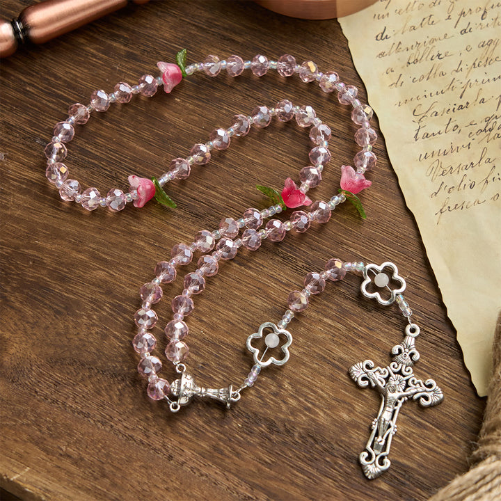 Christianartworkshop Eleganter Rosenkranz aus rosa Kristall mit 3D-Rosenperlen, silberner Kelchmedaille und Kruzifix: Umarme die göttliche Gnade - Kristall & Blume - image 1
