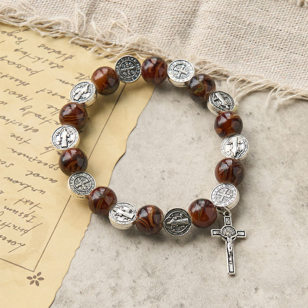 Christianartworkshop Dreifarbiges Perlenarmband mit silberner St. Benedikt-Medaille und Kruzifix: Divine Faith Artistry - Braun - image 3