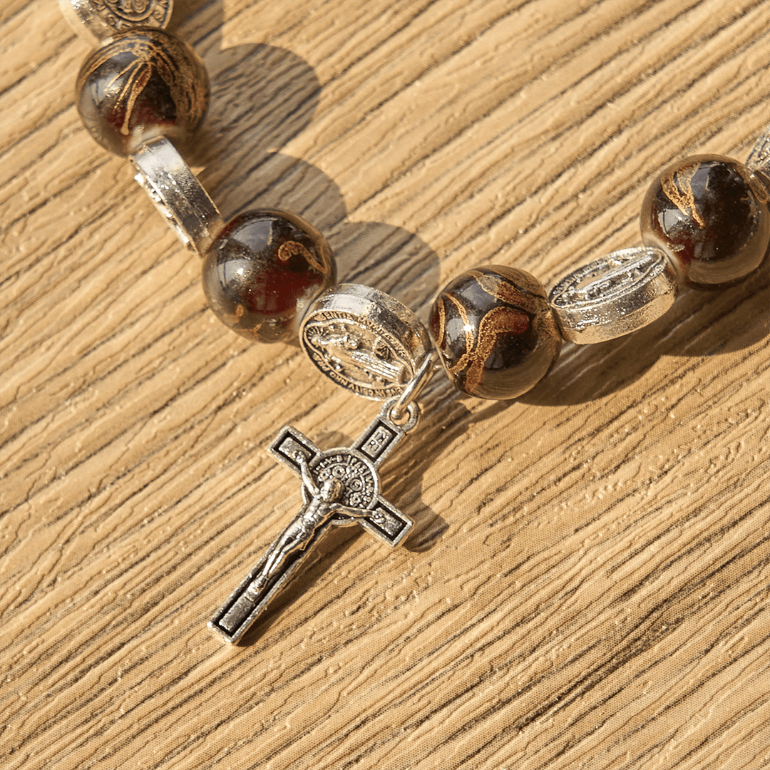 Dreifarbiges Perlenarmband von Christianartworkshop mit silberner St.-Benedikt-Medaille und Kruzifix: Divine Faith Artistry - image 10