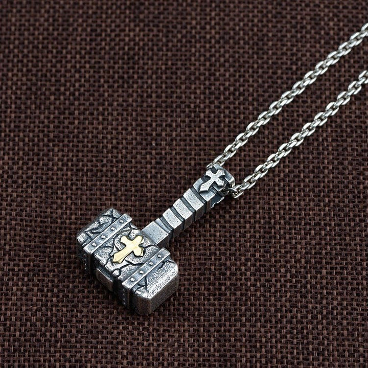 Christianartworkshop Heilige Halskette aus 925er Silber mit Hammerkreuz: Robustes Glaubenssymbol mit Retro-Touch - image 2
