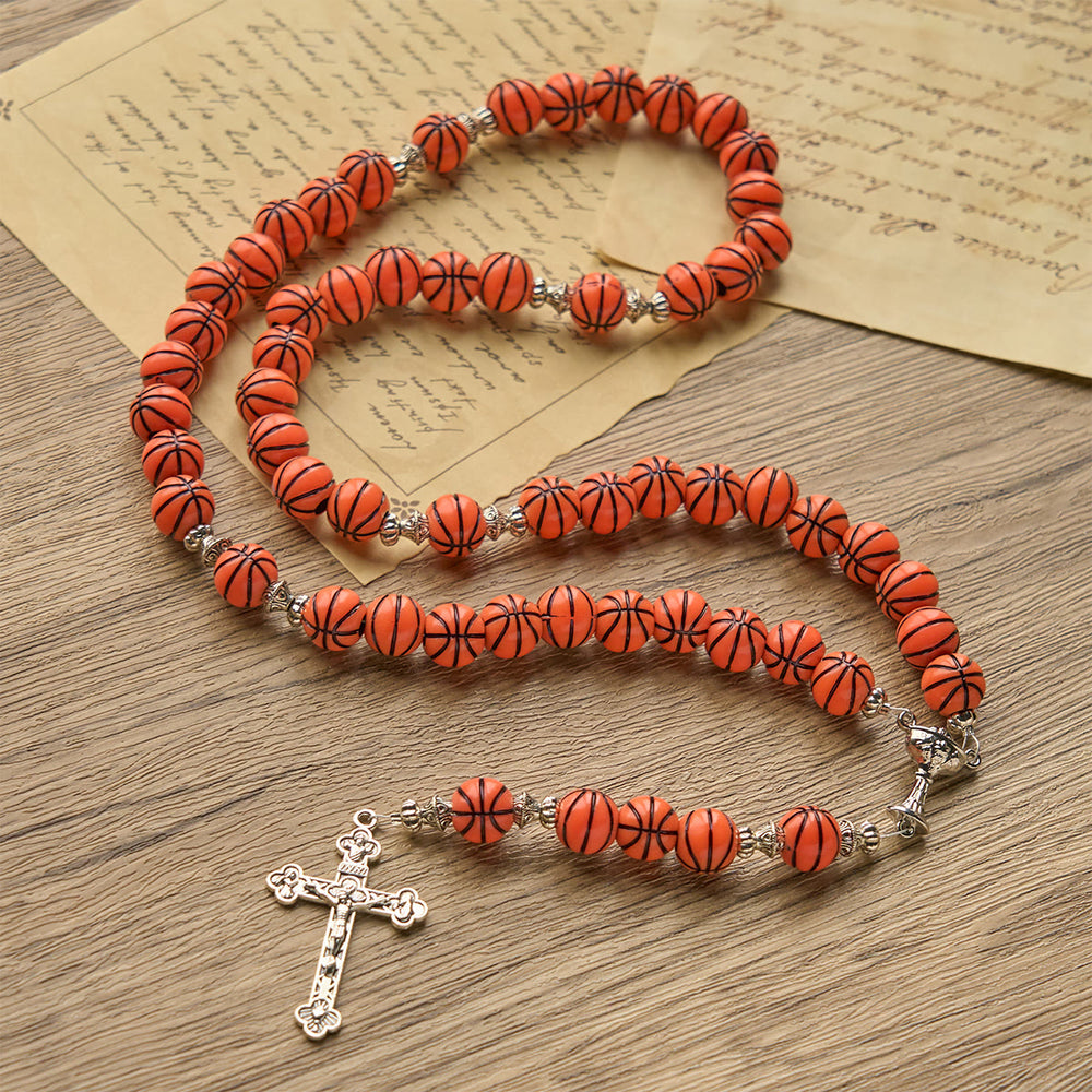 Christianartworkshop Sport-Gebets-Rosenkranz mit Basketball-Perlen und silbernem Heiligen Kelch und Kruzifix: Erziele spirituelle Stärke - image 2