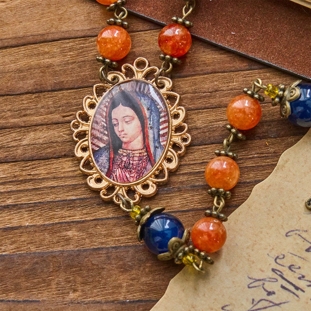 Christianartworkshop Handgefertigter Rosenkranz mit Medaille aus orangefarbenem Chalcedon „Unsere Liebe Frau, St. Benedikt“ - image 8