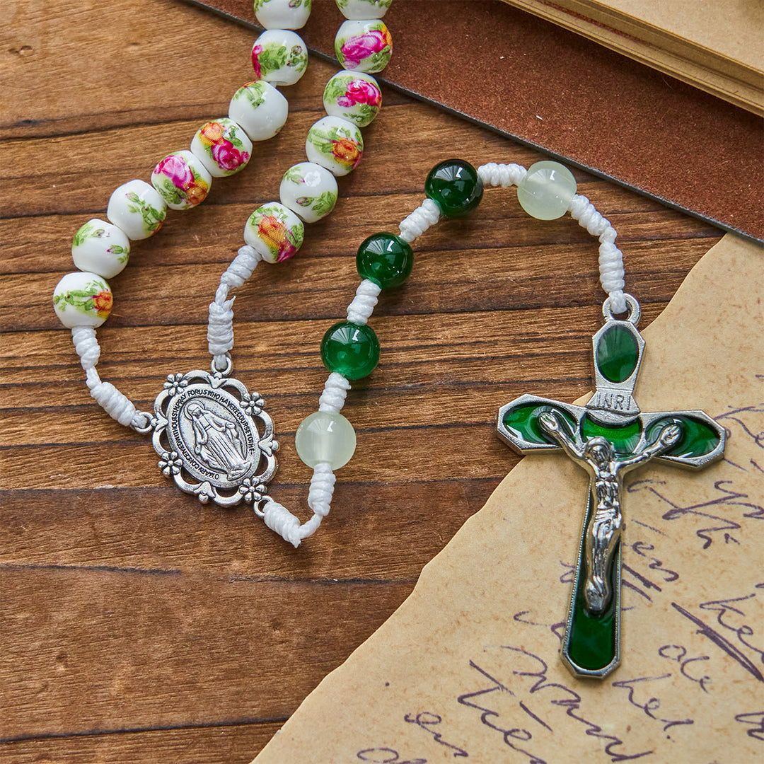 Christianartworkshop Handgefertigter Rosenkranz mit Blumenmuster und wundertätiger Medaille und grünem Emaille-Kruzifix