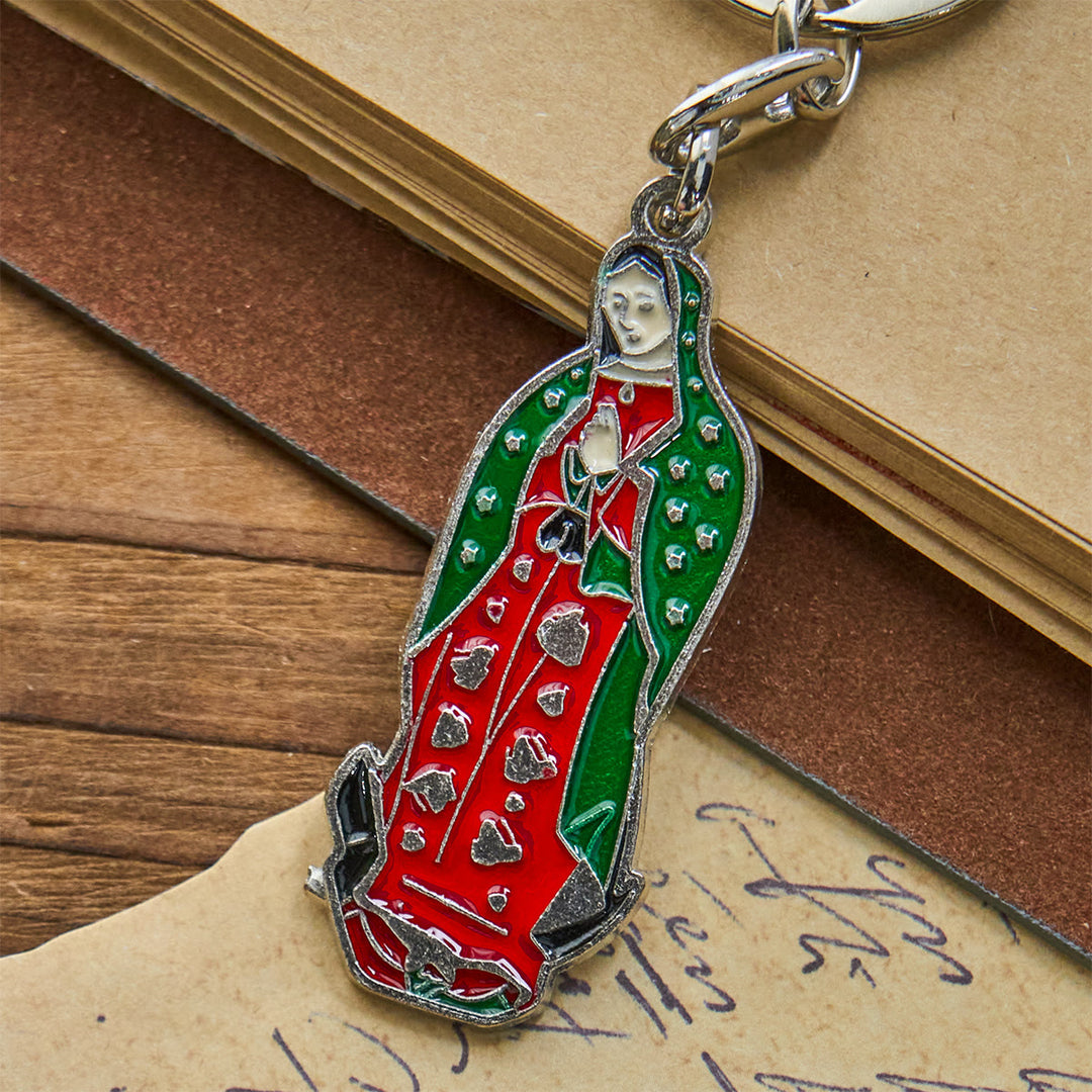 Christianartworkshop Schlüsselanhänger mit Emaille „Unsere Liebe Frau von Guadalupe“ im farbenfrohen Stil: Glaube in lebendigen Tönen - image 3