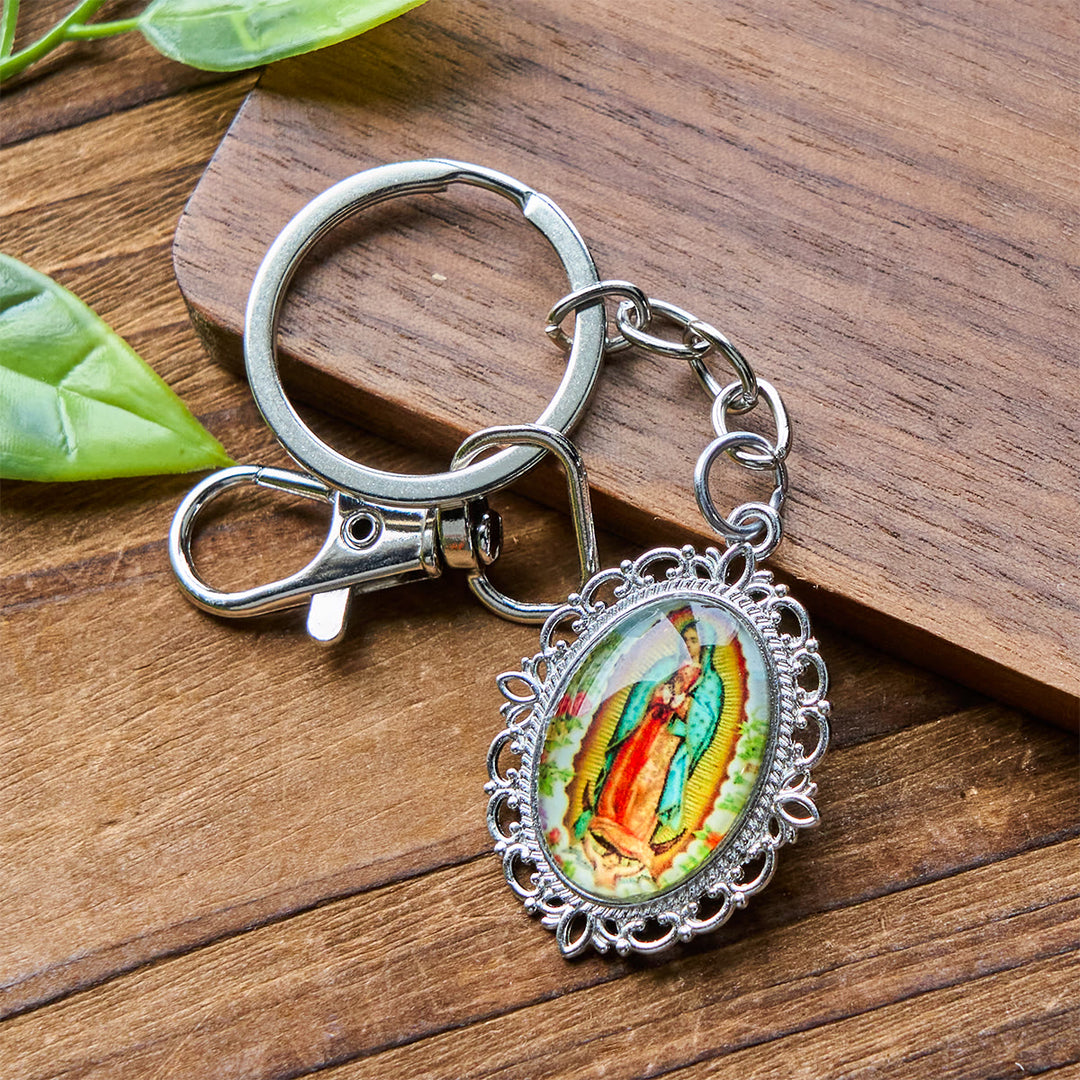 Christianartworkshop Schlüsselanhänger mit Medaille Unserer Lieben Frau mit Tauben- und Blütenmuster: Ideal als Geschenk zur Taufe - image 6