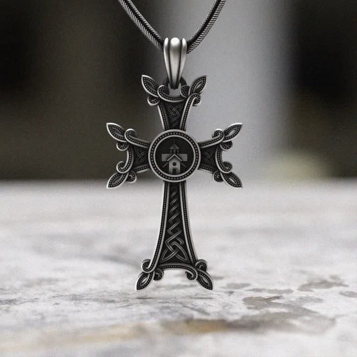 Christianartworkshop Halskette mit keltischem Knoten und armenischem Kreuzanhänger der orthodoxen Kirche